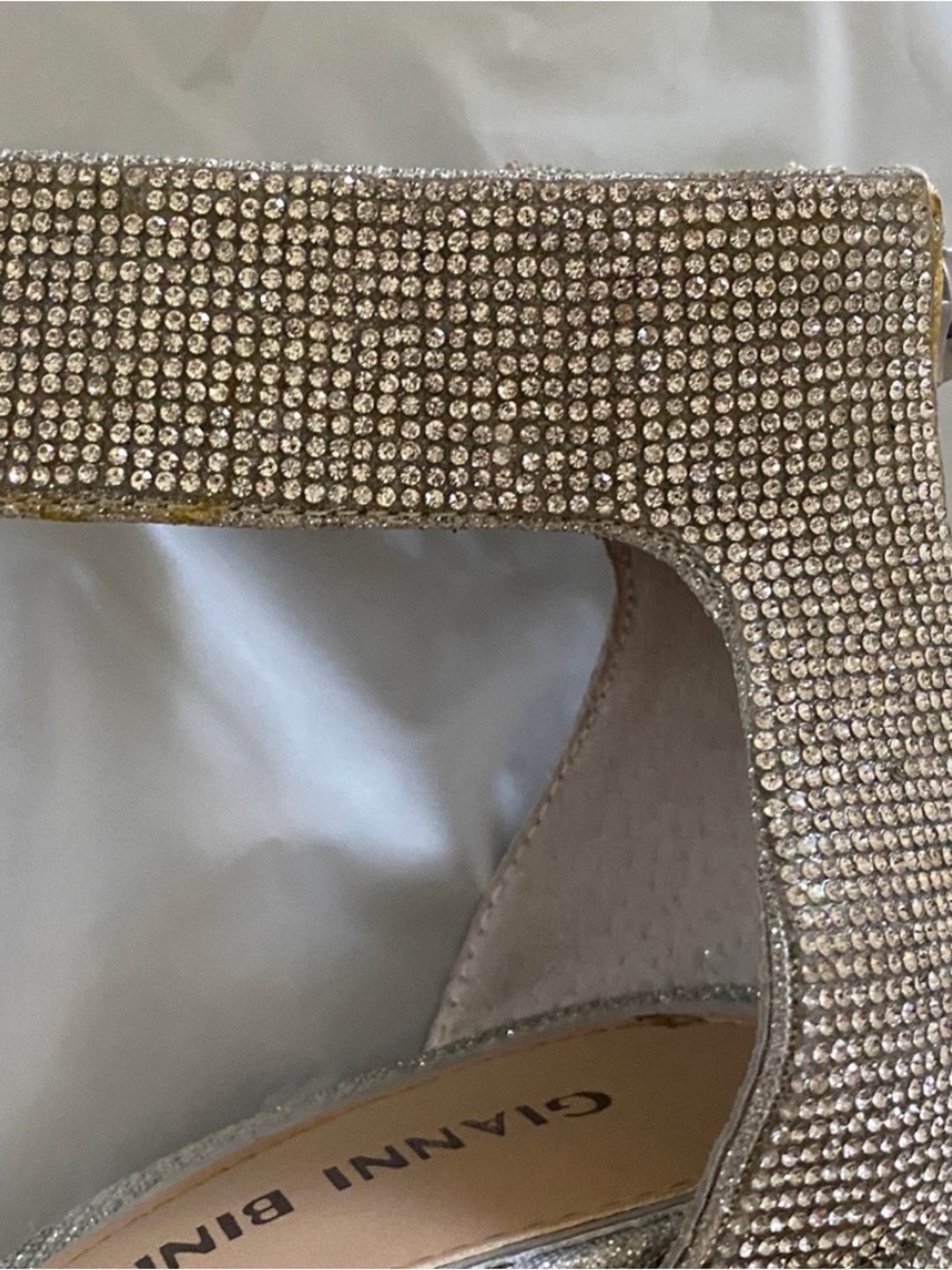 Gianni Bini Rhinestone Block Heel Sandals Silver Sparkle Size 7M Wedding - Picture 11 of 11